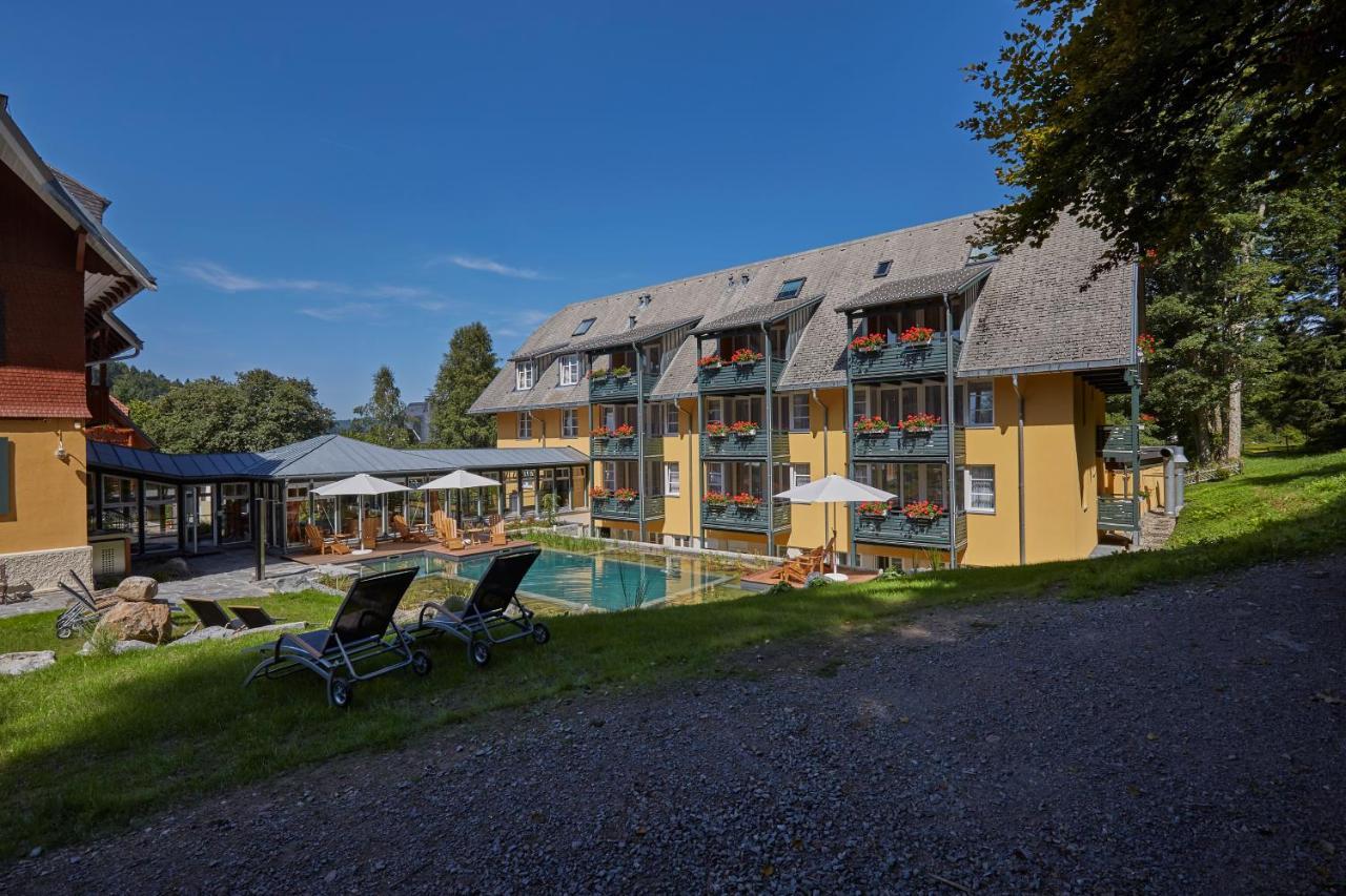 Ferien Residenz Bergfried Hotel Hinterzarten Exterior photo